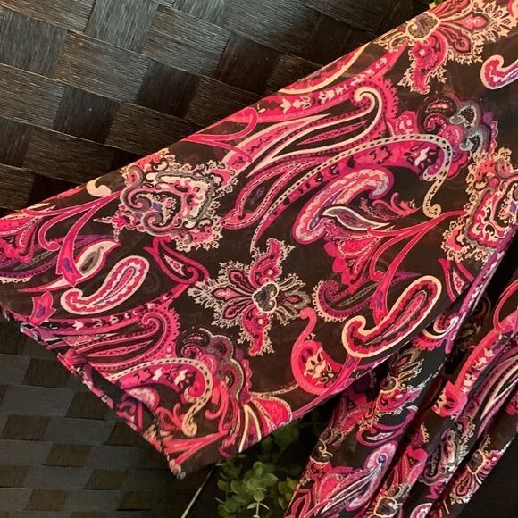 Signature by Larry Levine woman Size 3X top with built-in black tank. Like new - Picture 10 of 12